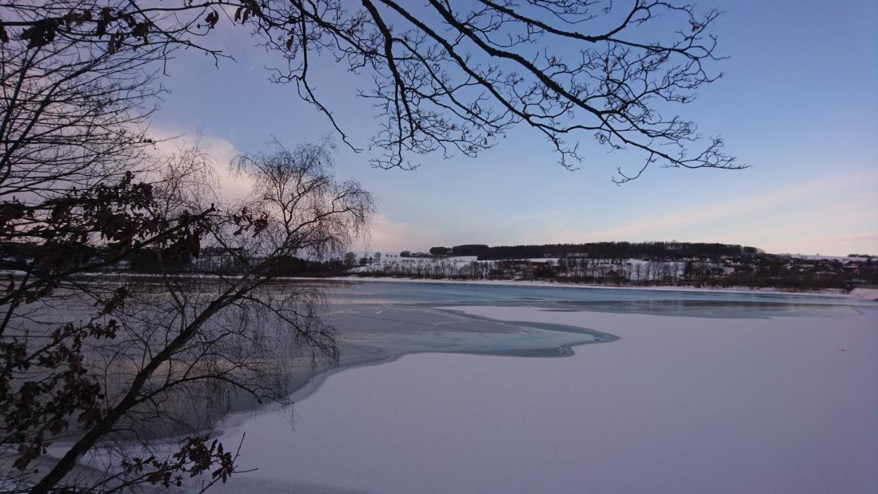 Ferien Am See Möhnesee エクステリア 写真